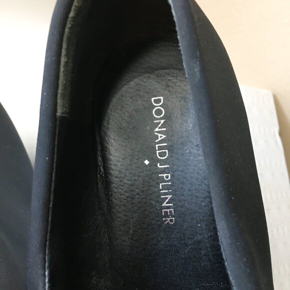 ๐๐ข๐ก๐๐๐ ๐. ๐ฃ๐๐๐ก๐๐ฅ โฆ๏ธ "Maddy" Black Crepe Wedge Comfort Shoe - Picture 13 of 15